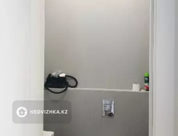 3-комнатная квартира, этаж 4 из 7, 70 м²