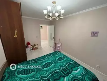 2-комнатная квартира, этаж 4 из 5, 58 м²