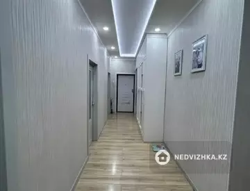 3-комнатная квартира, этаж 9 из 9, 94 м²