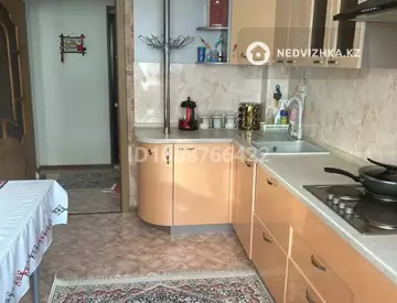 3-комнатная квартира, этаж 2 из 11, 70 м²