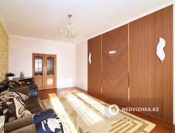 2-комнатная квартира, этаж 4 из 7, 75 м²