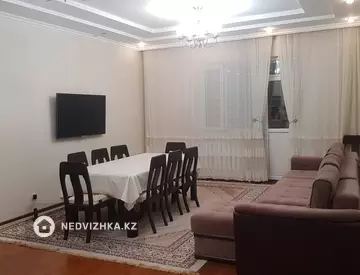 2-комнатная квартира, этаж 14 из 23, 66 м²