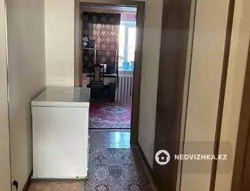 3-комнатная квартира, этаж 2 из 11, 70 м²