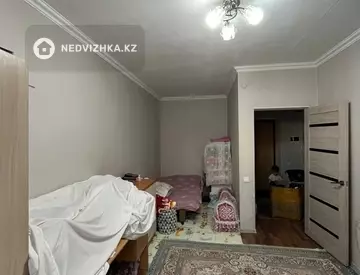 1-комнатная квартира, этаж 3 из 9, 38 м²