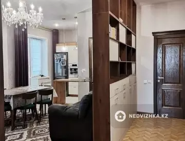 4-комнатная квартира, этаж 8 из 9, 125 м²