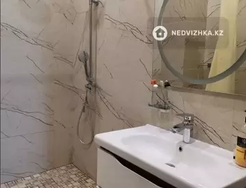 4-комнатная квартира, этаж 8 из 9, 125 м²