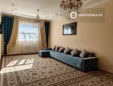 7-комнатный дом, 12 соток, 300 м²