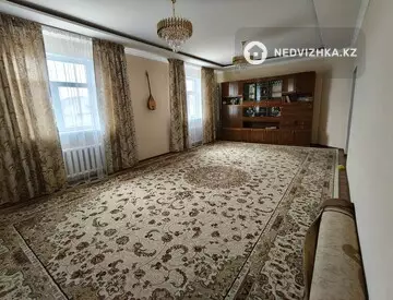 7-комнатный дом, 12 соток, 300 м²