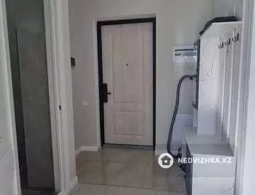 1-комнатная квартира, этаж 3 из 9, 45 м², На длительный срок