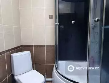 2-комнатная квартира, этаж 14 из 17, 50 м², Посуточно