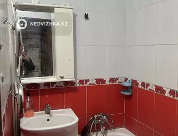 4-комнатная квартира, этаж 1 из 5, 62 м², на длительный срок