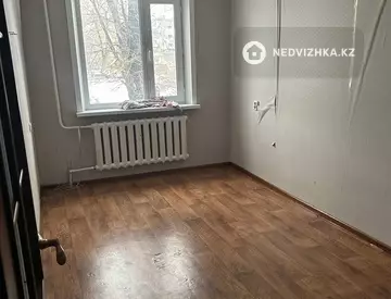 4-комнатная квартира, этаж 1 из 5, 62 м², на длительный срок