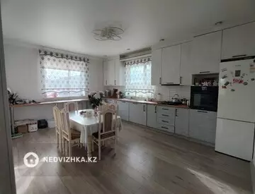 5-комнатный дом, 8 соток, 170 м²