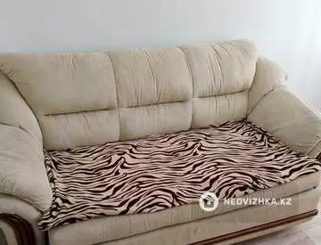 2-комнатная квартира, этаж 3 из 5, 48 м², на длительный срок