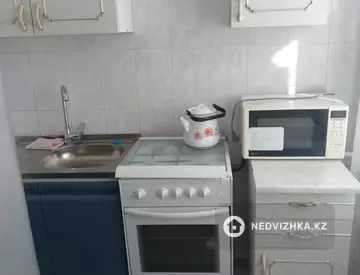 2-комнатная квартира, этаж 3 из 5, 48 м², на длительный срок