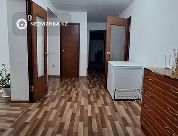 3-комнатная квартира, этаж 1 из 9, 87 м²