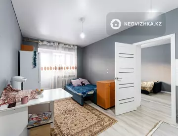 2-комнатная квартира, этаж 1 из 4, 38 м²