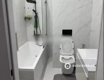 4-комнатная квартира, этаж 8 из 9, 146 м²