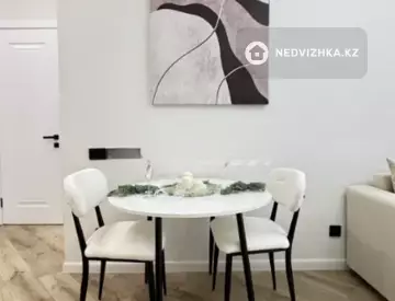 2-комнатная квартира, этаж 3 из 12, 40 м²