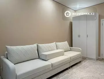 2-комнатная квартира, этаж 3 из 18, 56 м²