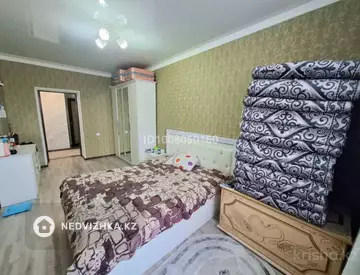 3-комнатная квартира, этаж 4 из 5, 80 м²