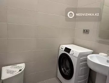 3-комнатная квартира, этаж 10 из 10, 76 м²