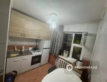 2-комнатная квартира, этаж 2 из 5, 52 м²