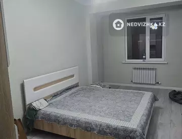 2-комнатная квартира, этаж 11 из 12, 64 м², на длительный срок