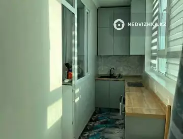 2-комнатная квартира, этаж 10 из 12, 50 м²