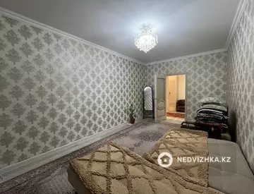 1-комнатная квартира, этаж 1 из 10, 49 м²