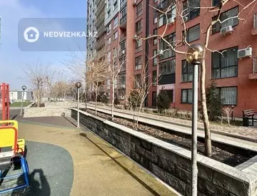 4-комнатная квартира, этаж 4 из 13, 95 м²