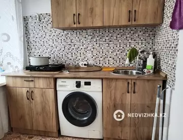 1-комнатная квартира, этаж 8 из 9, 31 м²
