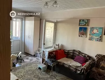 2-комнатная квартира, этаж 3 из 5, 45 м²