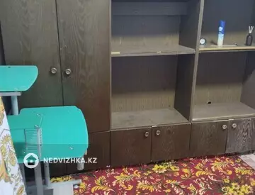 Подселение, 2 комн., 49 м²