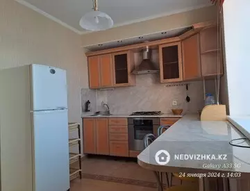 1-комнатная квартира, этаж 2 из 5, 51 м², на длительный срок
