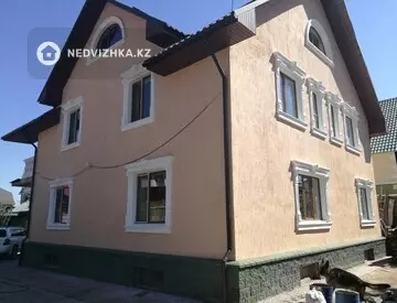 1-комнатный дом, 7.8 соток, 550 м²