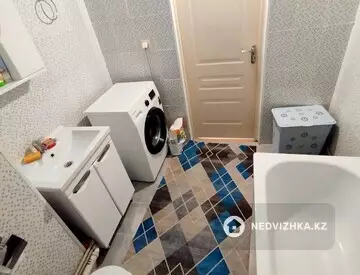 1-комнатная квартира, этаж 5 из 10, 38 м²