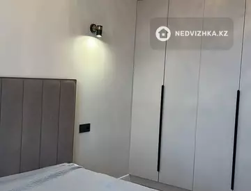 2-комнатная квартира, этаж 8 из 9, 50 м², на длительный срок