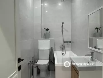3-комнатная квартира, этаж 10 из 10, 81 м²