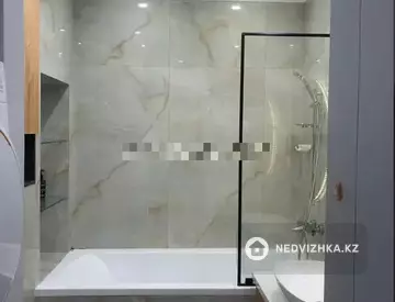 3-комнатная квартира, этаж 9 из 9, 69 м²