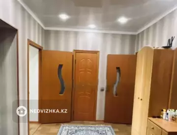 2-комнатная квартира, этаж 5 из 12, 64 м²