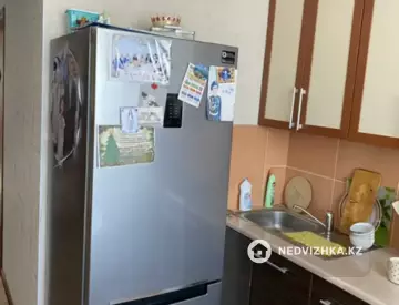 1-комнатная квартира, этаж 10 из 10, 37 м²