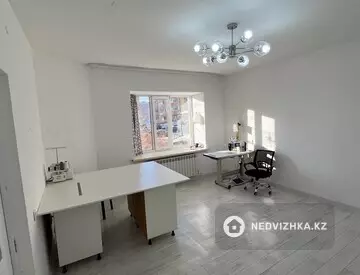 1-комнатная квартира, этаж 1 из 9, 39 м²