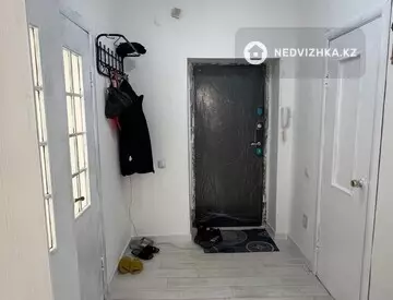 1-комнатная квартира, этаж 1 из 9, 39 м²