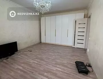 1-комнатная квартира, этаж 3 из 5, 47 м²