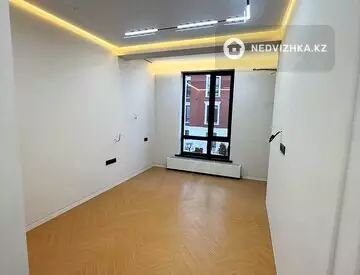 3-комнатная квартира, этаж 2 из 3, 95 м²