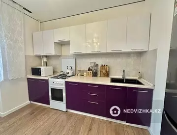 1-комнатная квартира, этаж 5 из 9, 49 м²