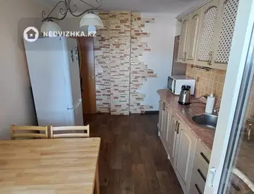 2-комнатная квартира, этаж 5 из 10, 58 м²