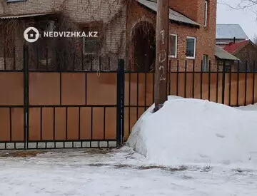 4-комнатный дом, 9 соток, 210 м²