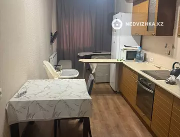 1-комнатная квартира, этаж 5 из 19, 52 м²